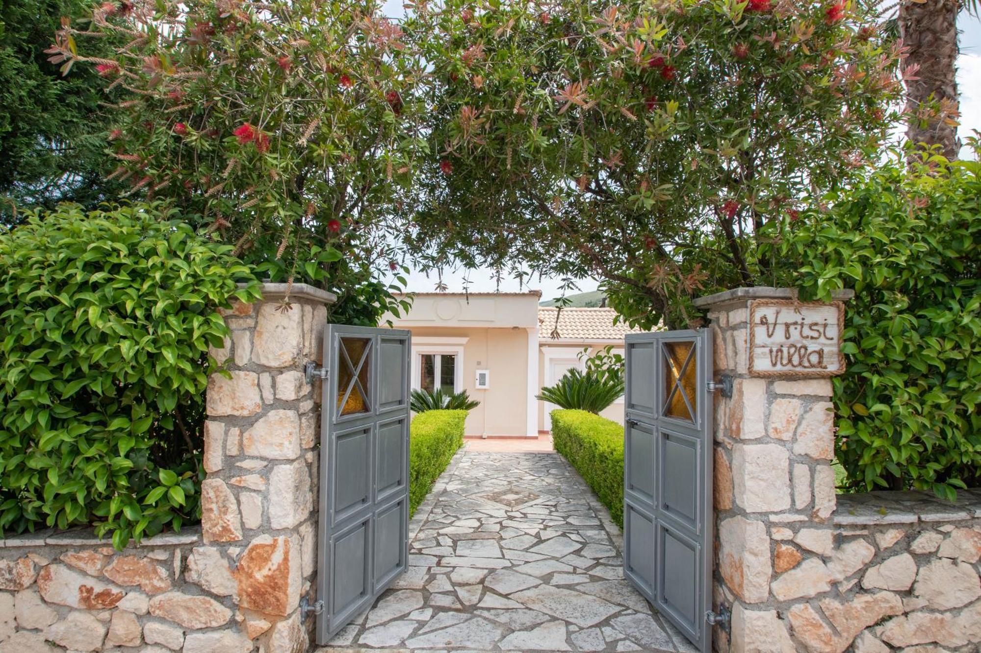 Villa Vrisi Fagias Exteriör bild